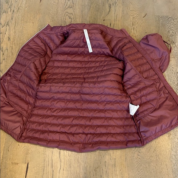 EUC Lululemon vest-size 8 - Picture 4 of 5